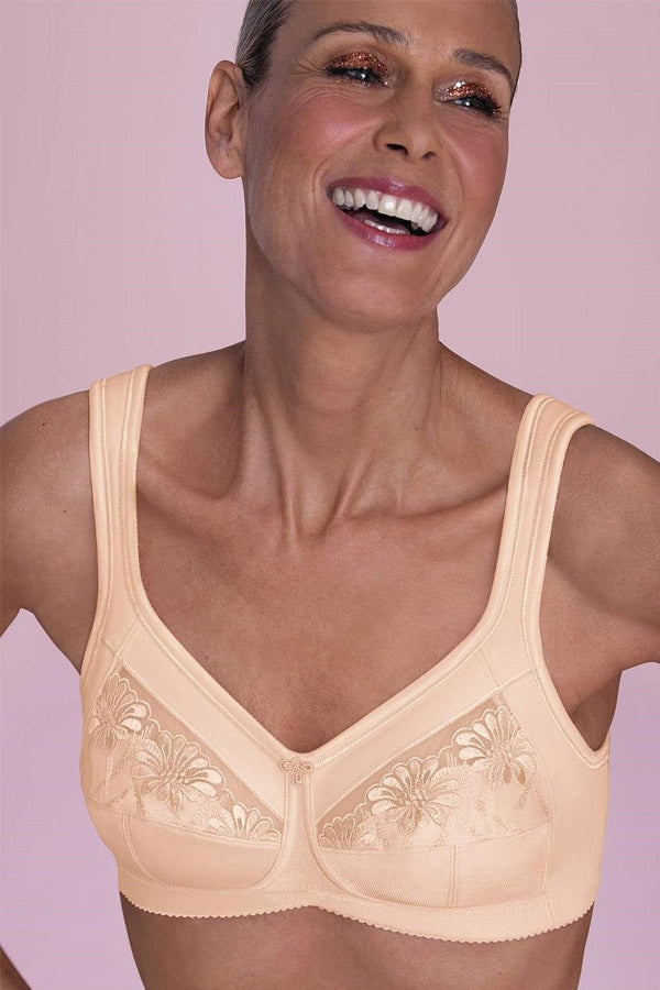 Kayser Cares Ladies Nude Blush Microfibre Balconette Bra Size 10B New